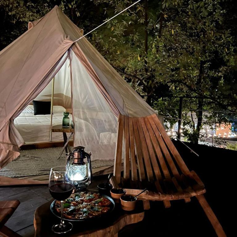 Hotel Oxú & Gampling Solo adultos - One Bed Tent - 11
