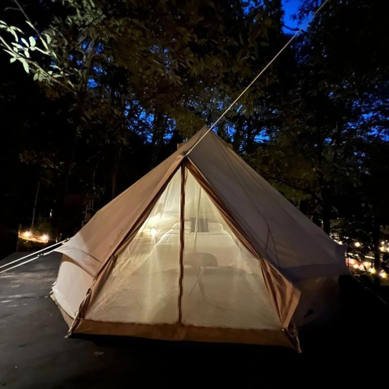 Hotel Oxú & Gampling Solo adultos - One Bed Tent - 6