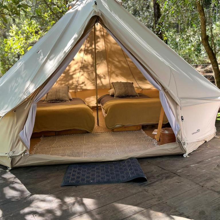 Hotel Oxú & Gampling Solo adultos - Tent with Two Single Beds - 3