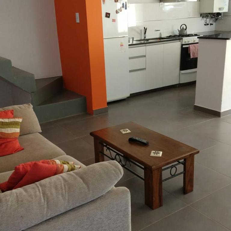 Casa Amoblada p/ Alquiler Temporario - Bahía Blanca - Apartamento de 2 dormitorios - 5