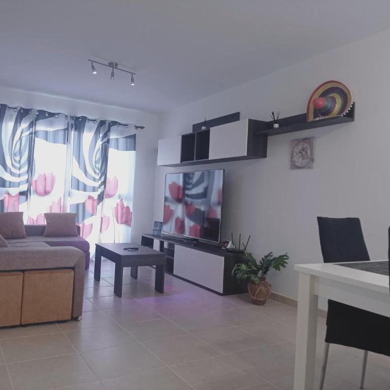 Triplex 8 ISLAS CALETA DE FUSTE - Three-Bedroom House - 7