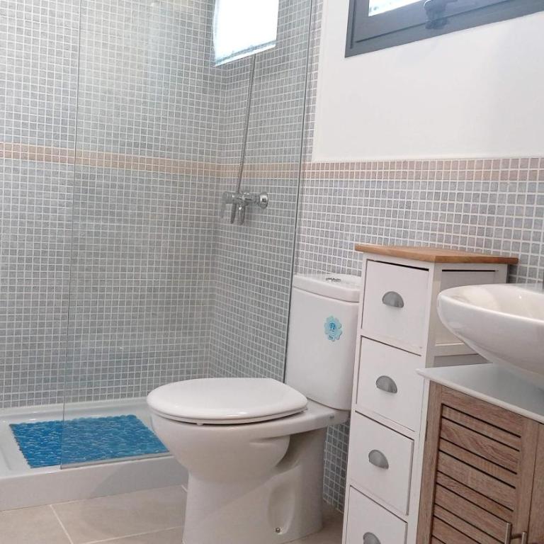 Triplex 8 ISLAS CALETA DE FUSTE - Three-Bedroom House - 35