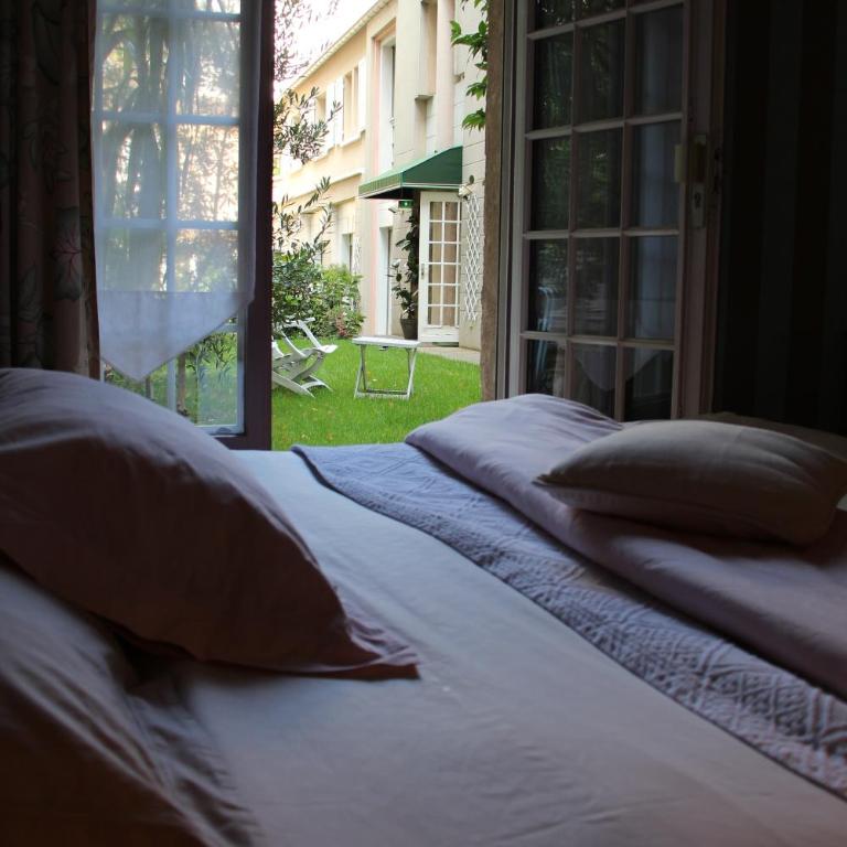 Le Vert Galant - Auberge Etchegorry - Chambre Double Confort - 1