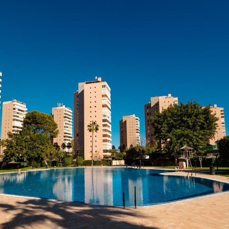 Beachfront apartment with panoramic sea views, private parking, swimming pools and mini golf - Three-Bedroom Apartment - 18