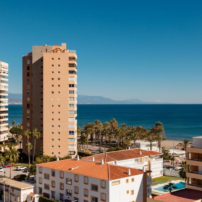 Beachfront apartment with panoramic sea views, private parking, swimming pools and mini golf - Three-Bedroom Apartment - 25