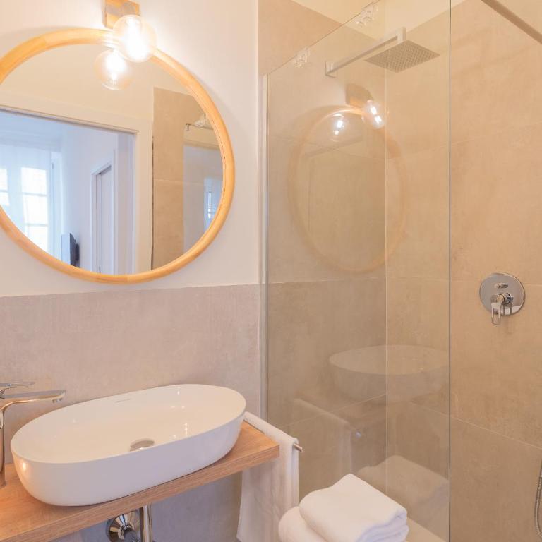 Enchanted Como Lake - City Apartment 2 by Rent All Como - Appartamento con 1 Camera da Letto - 47