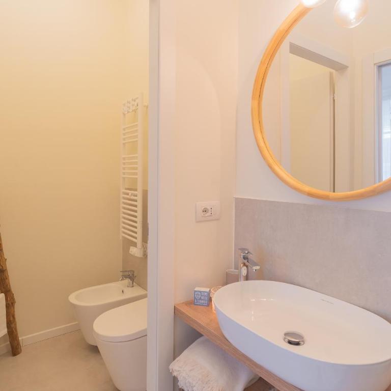 Enchanted Como Lake - City Apartment 2 by Rent All Como - Appartamento con 1 Camera da Letto - 49