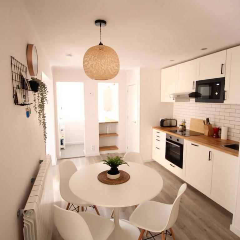 Cómodo piso en el Pirineo Aragonés - Two-Bedroom Apartment - 45