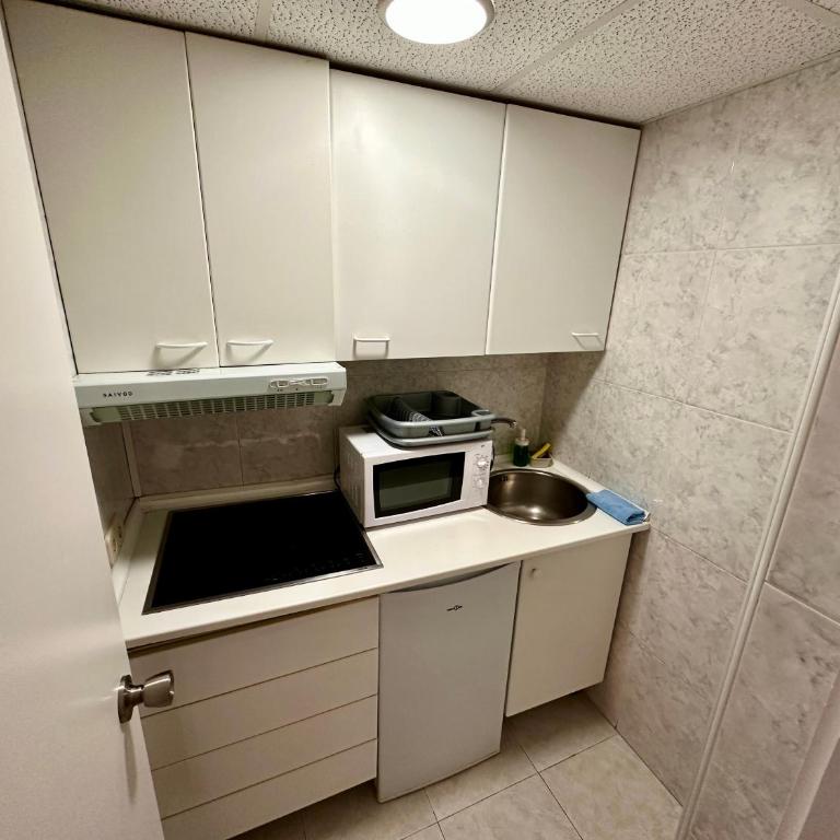 Far Home Gran Vía - Superior Triple Room - 14
