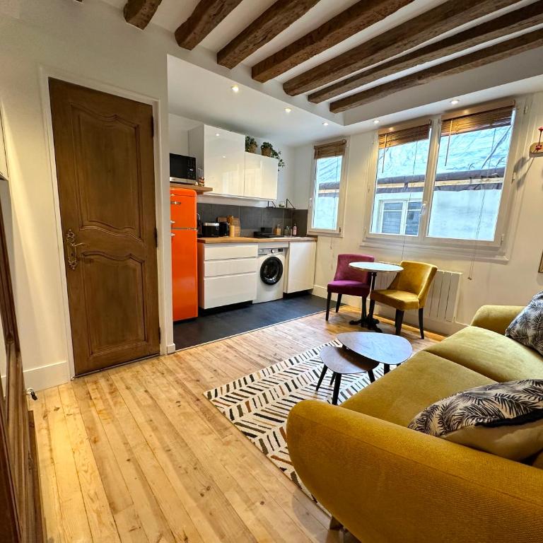 Mytripinparis - Fully renovated studio historical Paris - Estudio Superior - 3