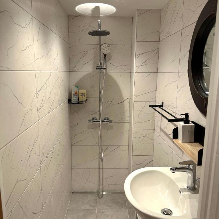 Mytripinparis - Fully renovated studio historical Paris - Estudio Superior - 12