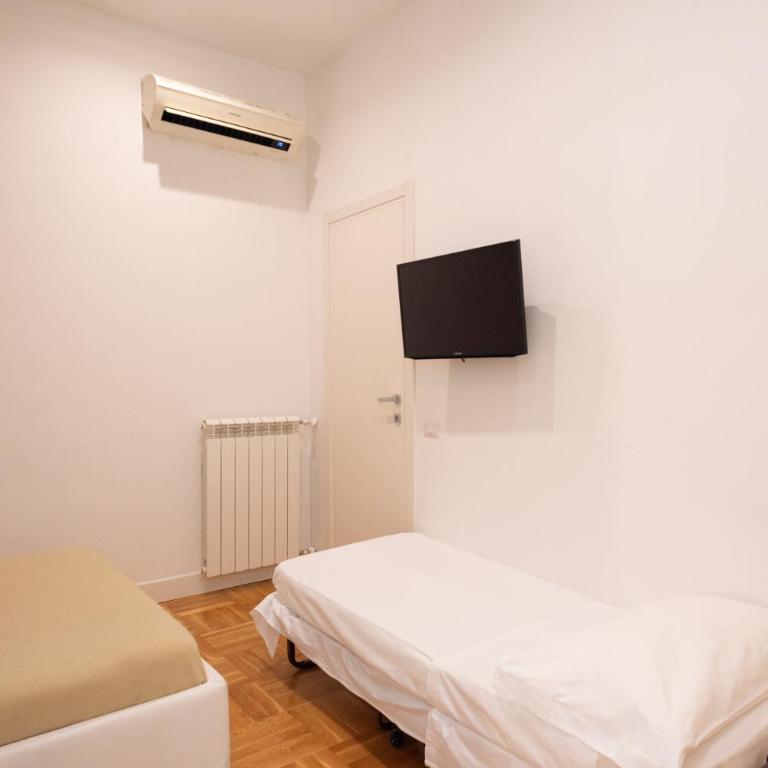 Pignatelli Guesthouse - Camera Tripla - 9