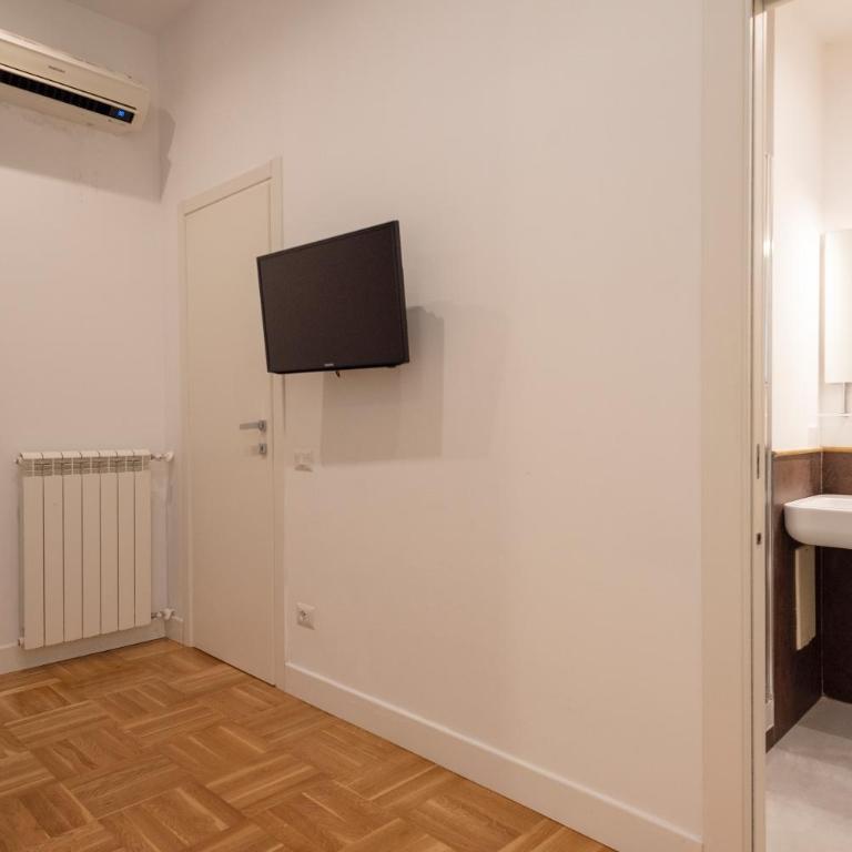 Pignatelli Guesthouse - Camera Tripla - 8
