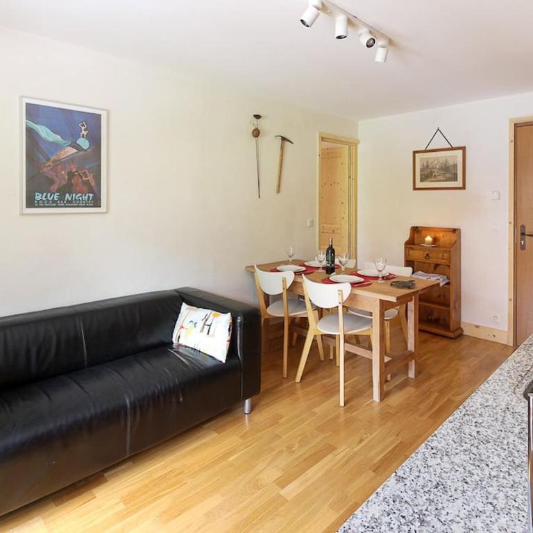 Les Alpages - Newly Renovated - 2bed - Equipment Storage - Mont-Blanc Views - Appartement 2 Chambres - 9