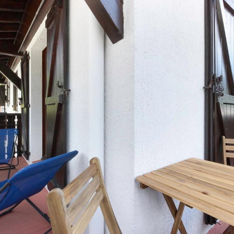La Griaz - Chaleureux et cosy -Vue sur les montagnes - grand balcon - Appartement 1 Chambre - 8