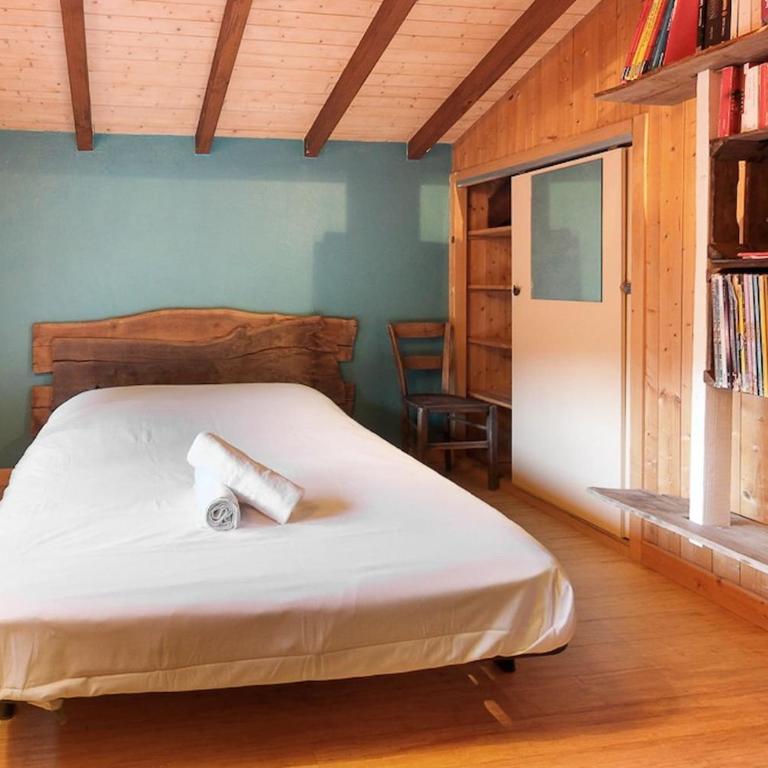 Chalet of the 5 Chardons ski-in ski-out - Chalet - 20