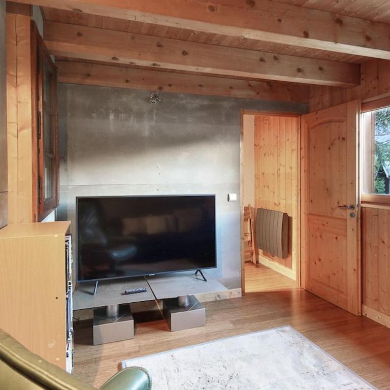 Chalet of the 5 Chardons ski-in ski-out - Chalet - 17