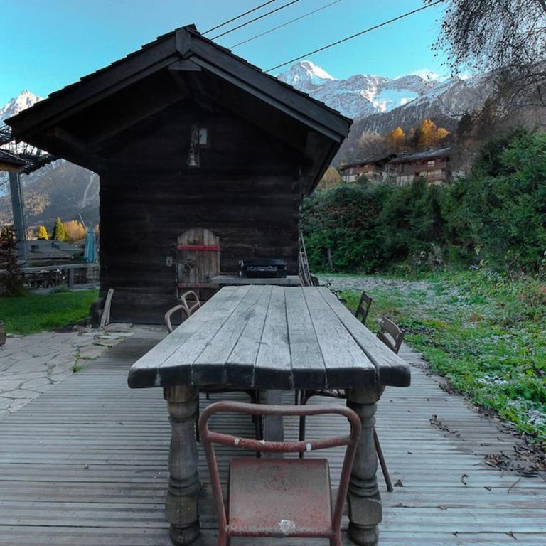 Chalet of the 5 Chardons ski-in ski-out - Chalet - 19