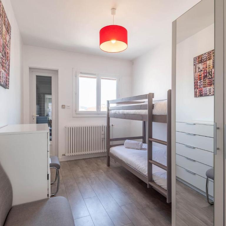 SmartStay Le Thiou - Annecy centre - Appartement avec Balcon - 5