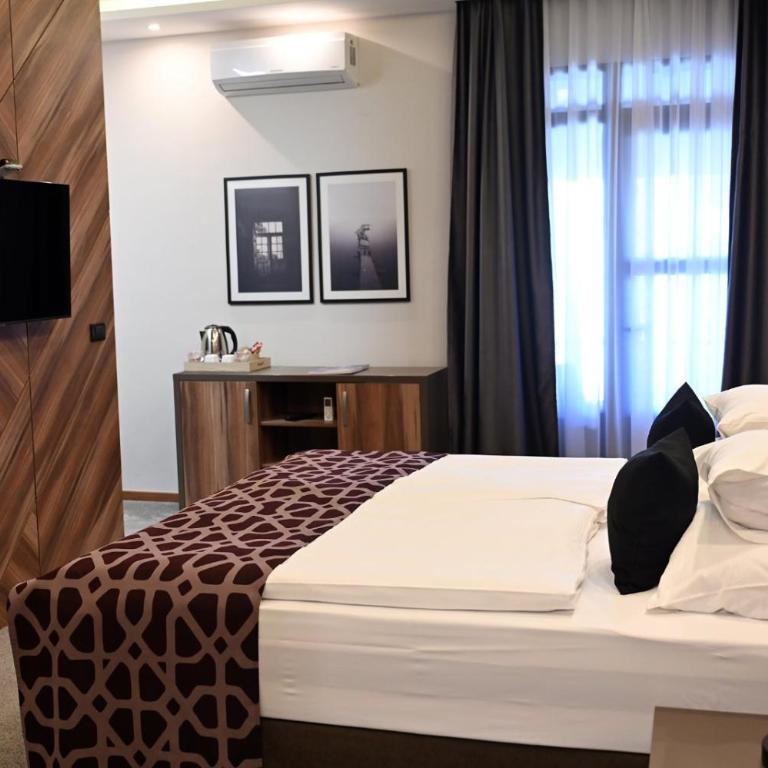 Hotel Zlatna Žita - Deluxe Double Room with Balcony - 7