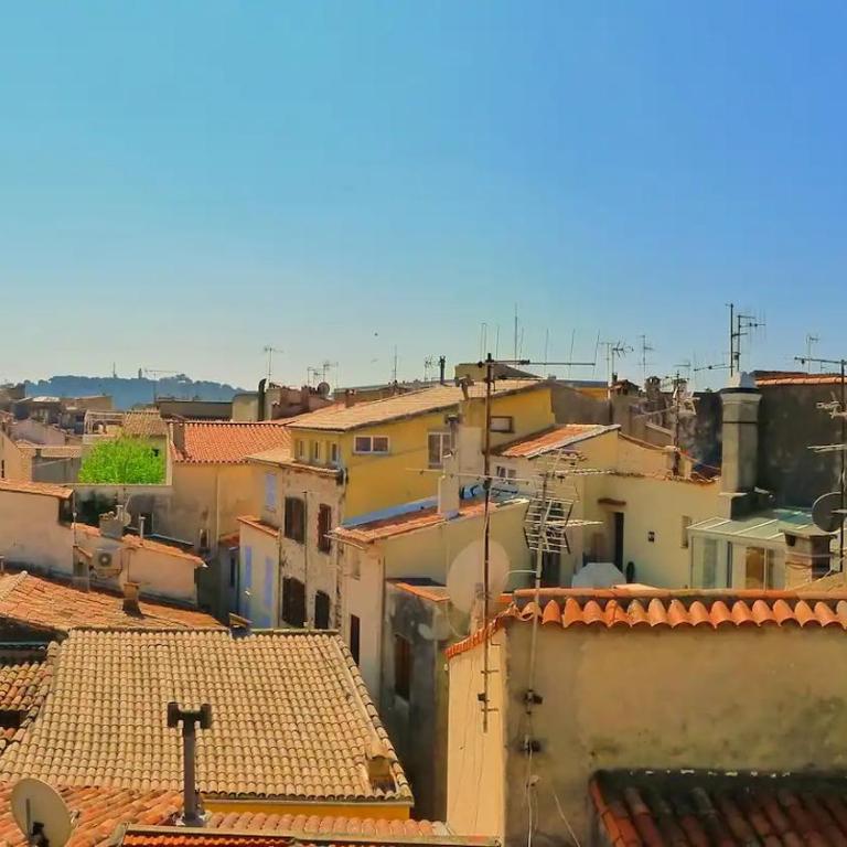 Freshly tastefully renovated apartments in heart of old Antibes - Appartement 1 Chambre - 13