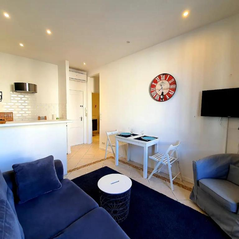 Freshly tastefully renovated apartments in heart of old Antibes - Appartement 1 Chambre - 5