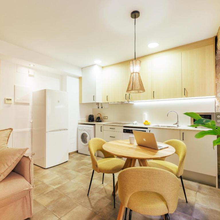 Bravissimo Mercadal, Monthly Apartment - Apartamento de 1 dormitorio - 1