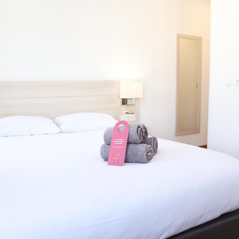 HOTEL AMBASSADEUR - Chambre Confort - 5