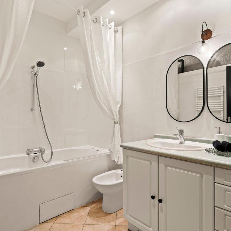 Nice - Renting - LASCARIS - Charm & Spacious & Comfort 3P Port Bonaparte - Appartement 2 Chambres - 9