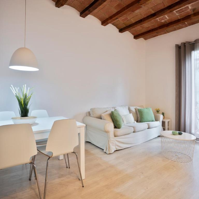 BcnStop Sant Pau Suites - Three-Bedroom Apartment - 2