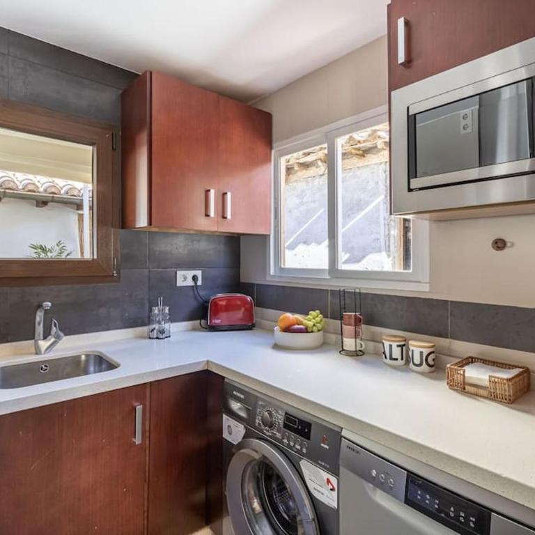 Apartamento con terraza a 4 minutos de la Catedral - One-Bedroom Apartment - 8