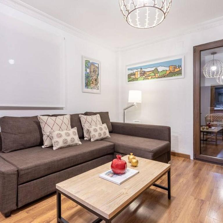 Apartamento con terraza a 4 minutos de la Catedral - One-Bedroom Apartment - 47