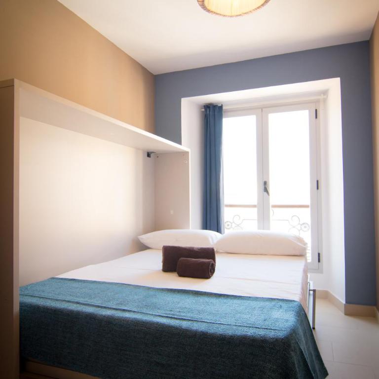 Holidays2Malaga Cathedral View - Apartment with Balcony - 10