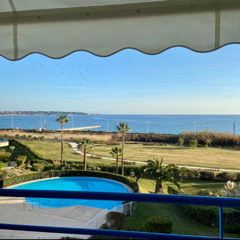Vue Mer Juan les Pins - Appartement - Vue sur Mer - 1