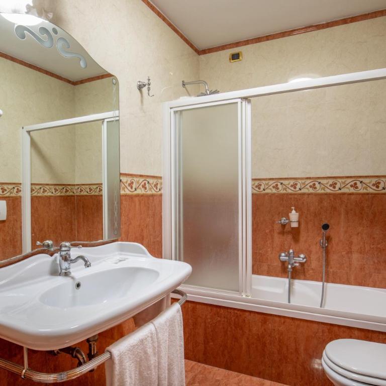 Consoli Romani Vatican Rooms - Superior Dreibettzimmer - 2