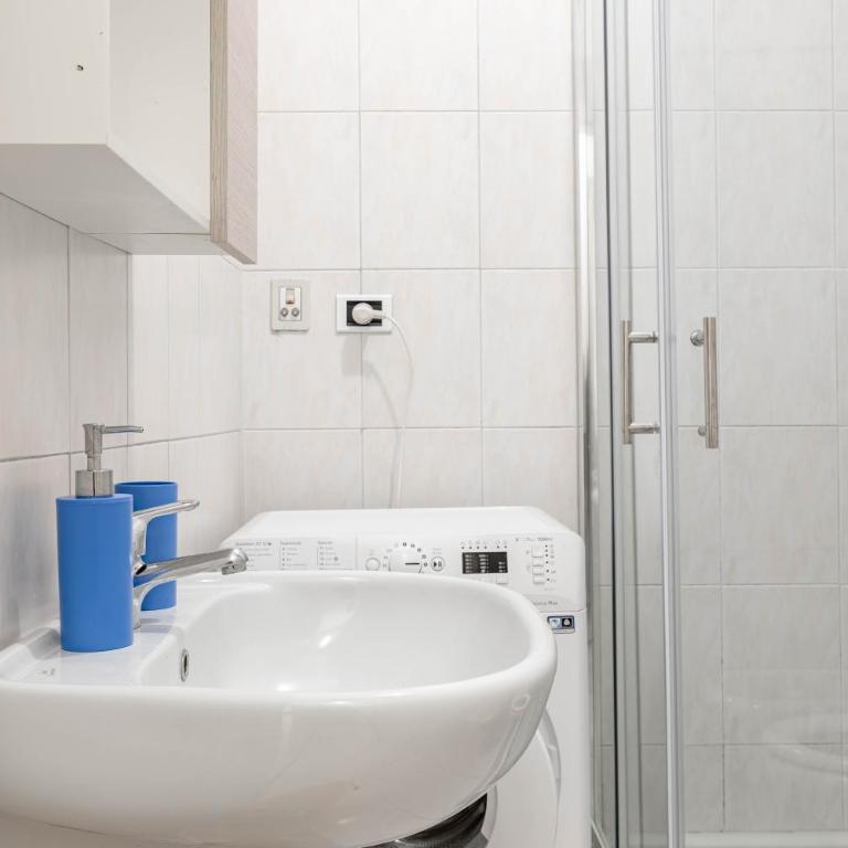 H11 [M Town 119] Sanremo - Centro - One-Bedroom Apartment - 8