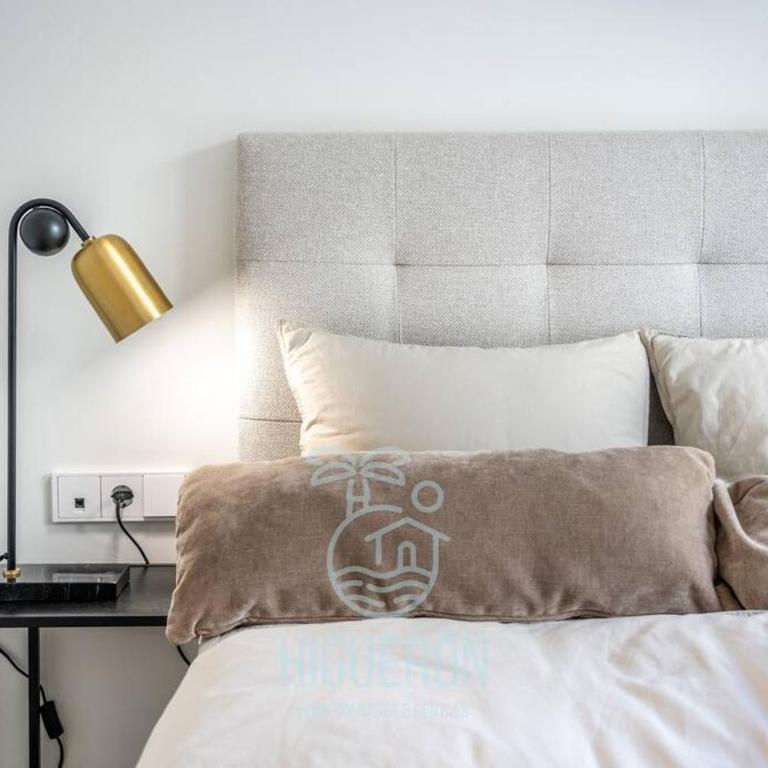 HigueronRentals Chloe by the sea - Three-Bedroom Apartment - 15