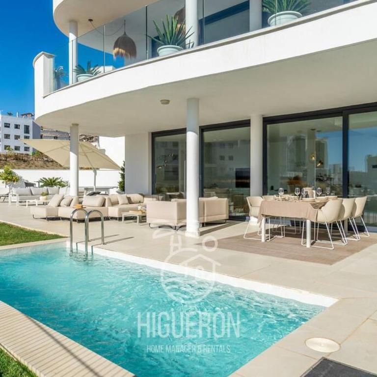 HigueronRentals Chloe by the sea - Three-Bedroom Apartment - 28