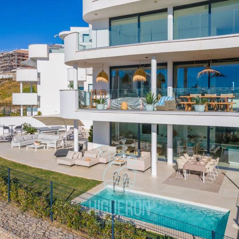 HigueronRentals Chloe by the sea - Three-Bedroom Apartment - 53