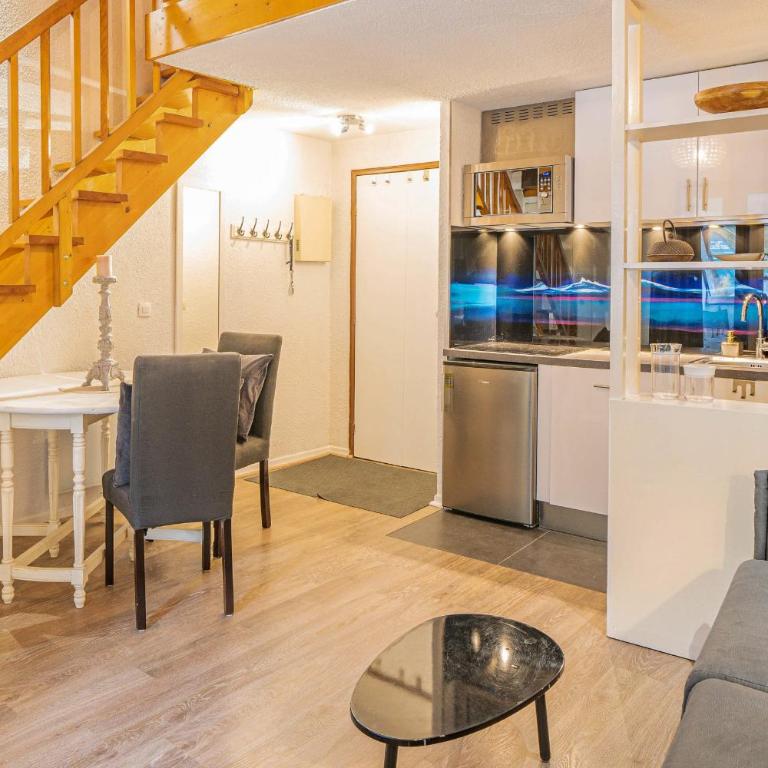 Chamour - A duplex apartment with Mont-Blanc view - Apartment - 9