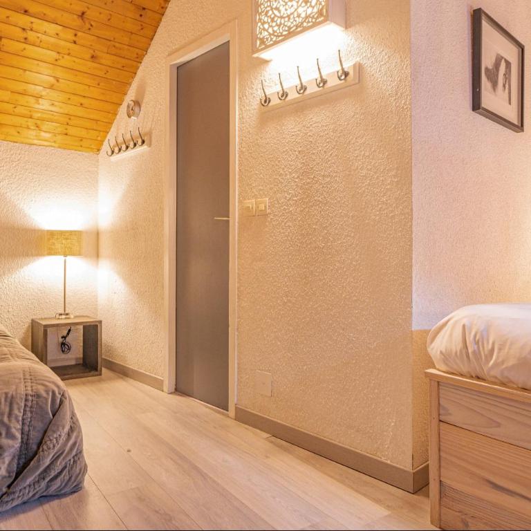 Chamour - A duplex apartment with Mont-Blanc view - Apartment - 13
