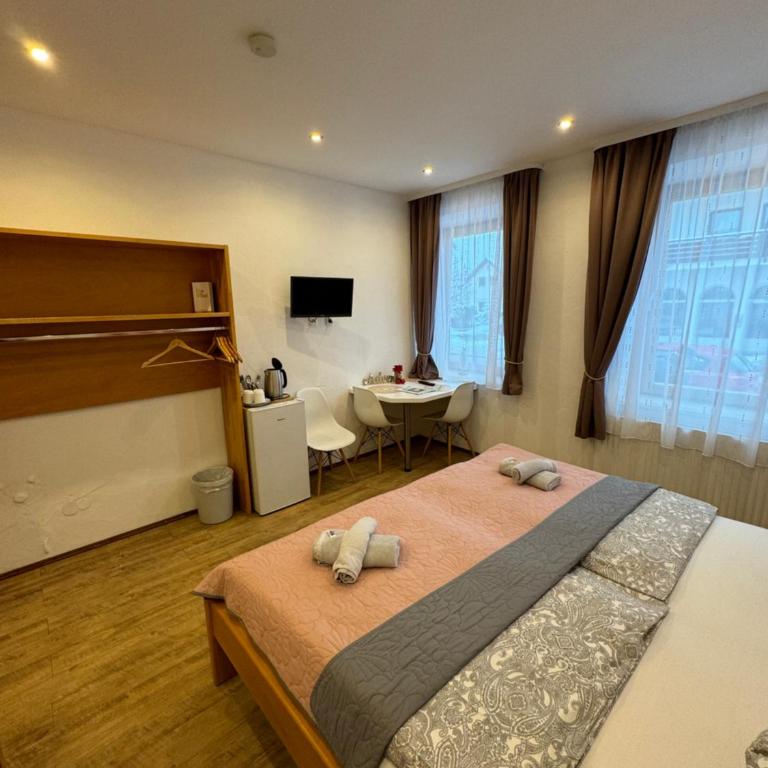 Ferienhaus Elisabeth - Standard Dreibettzimmer - 7