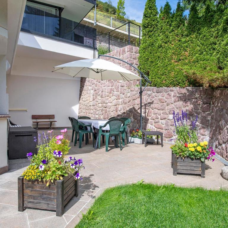 Appartamenti Olympic - Appartamento Deluxe con 2 Camere da Letto e Vista Giardino - 2