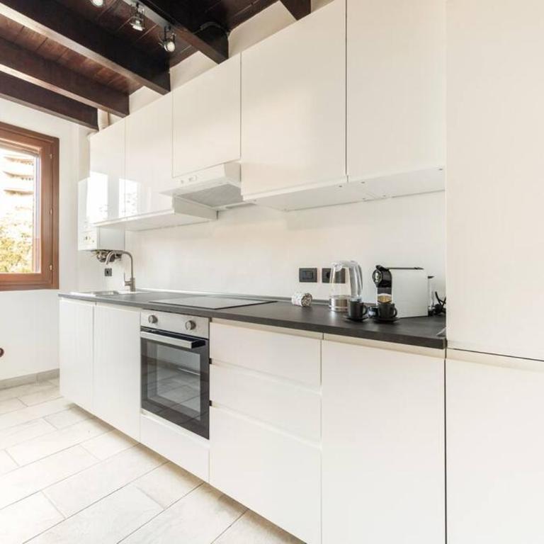 Appartamento Unico a Bologna con 3 Camere e Parcheggio Gratuito - Appartamentino su 2 Livelli - 13