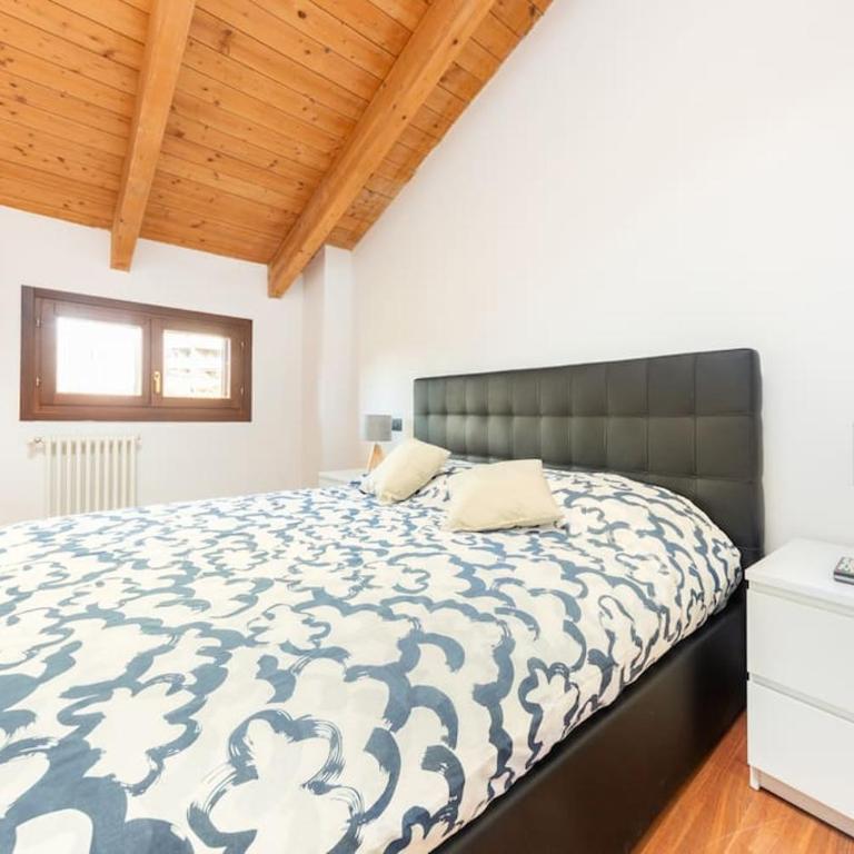 Appartamento Unico a Bologna con 3 Camere e Parcheggio Gratuito - Appartamentino su 2 Livelli - 22