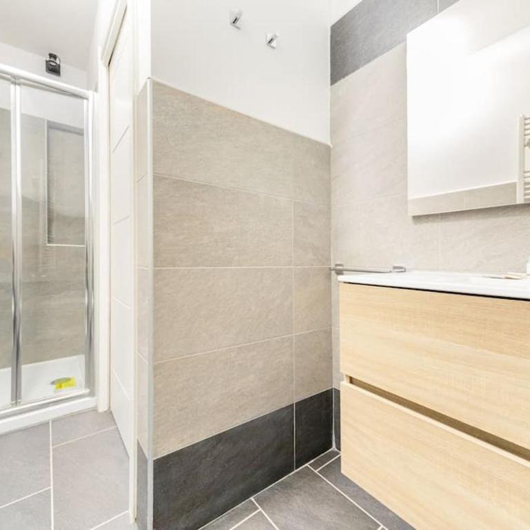 Appartamento Unico a Bologna con 3 Camere e Parcheggio Gratuito - Appartamentino su 2 Livelli - 26