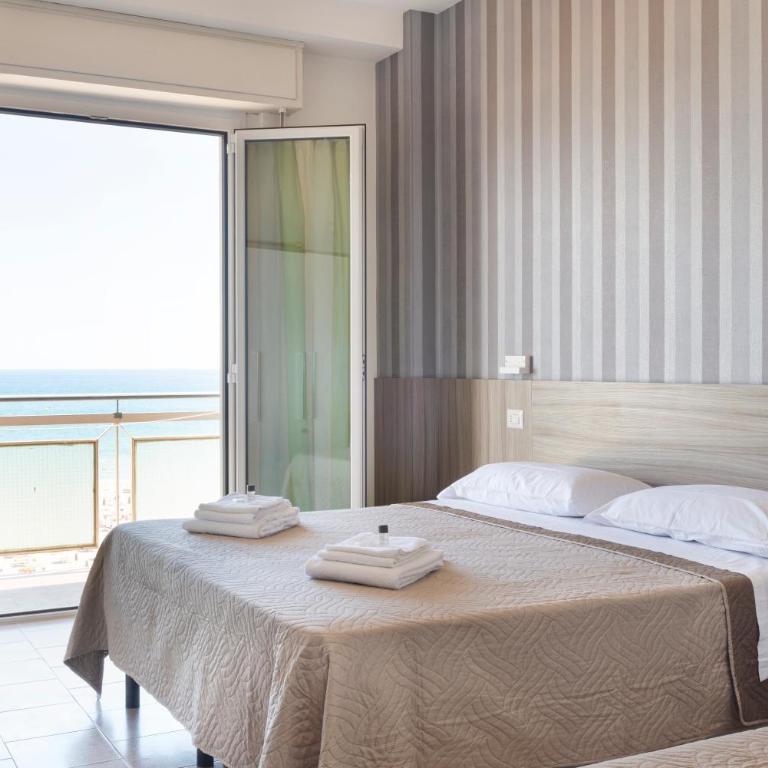 Hotel Centrale Miramare - Camera Matrimoniale con Vista Mare - 1