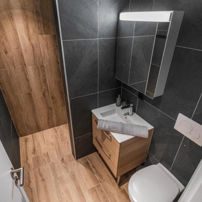 Appartement rénové avec vue panoramique et sauna - Apartment mit 1 Schlafzimmer - 5