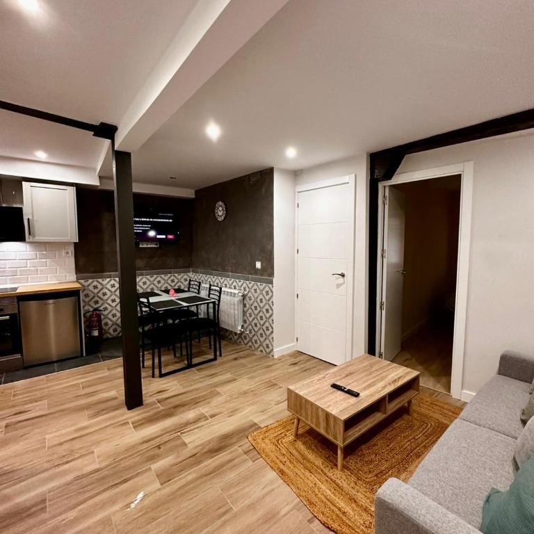AtuaireHome Los Arcos en el centro histórico de Burgos - Apartamento de 2 dormitorios - 9