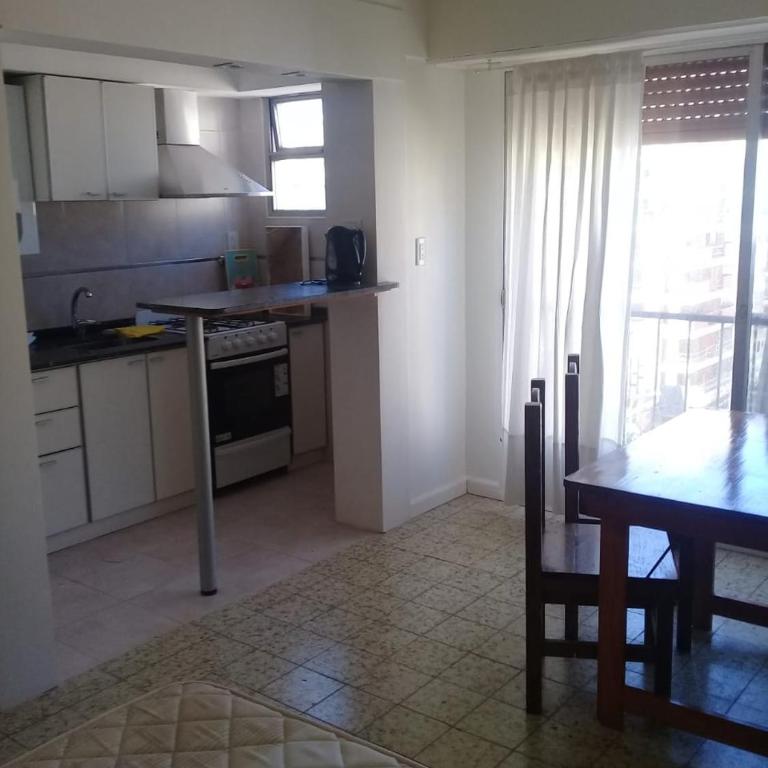 Departamento monoambiente zona Shopping Los Gallegos - Apartamento de 1 dormitorio - 3